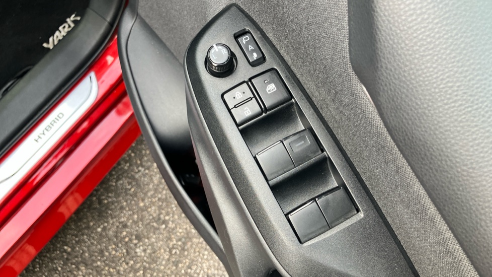 Toyota Yaris 1.5 Hybrid Excel 5dr CVT Hybrid Hatchback - Image 30
