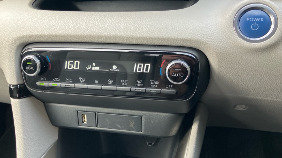 Toyota Yaris 1.5 Hybrid Excel 5dr CVT Hybrid Hatchback - Image 34