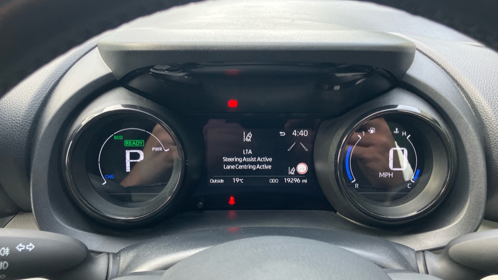Toyota Yaris 1.5 Hybrid Excel 5dr CVT Hybrid Hatchback - Image 43