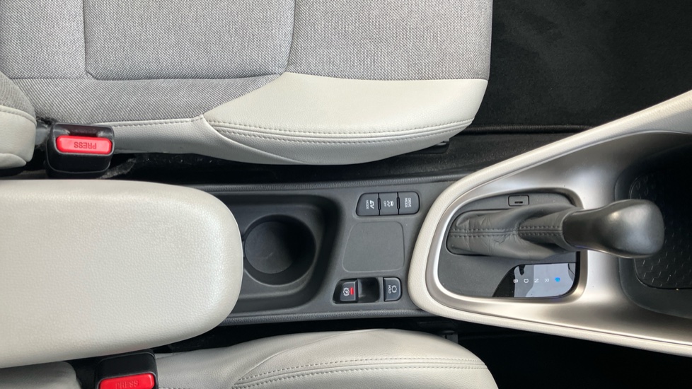 Toyota Yaris 1.5 Hybrid Excel 5dr CVT Hybrid Hatchback - Image 50