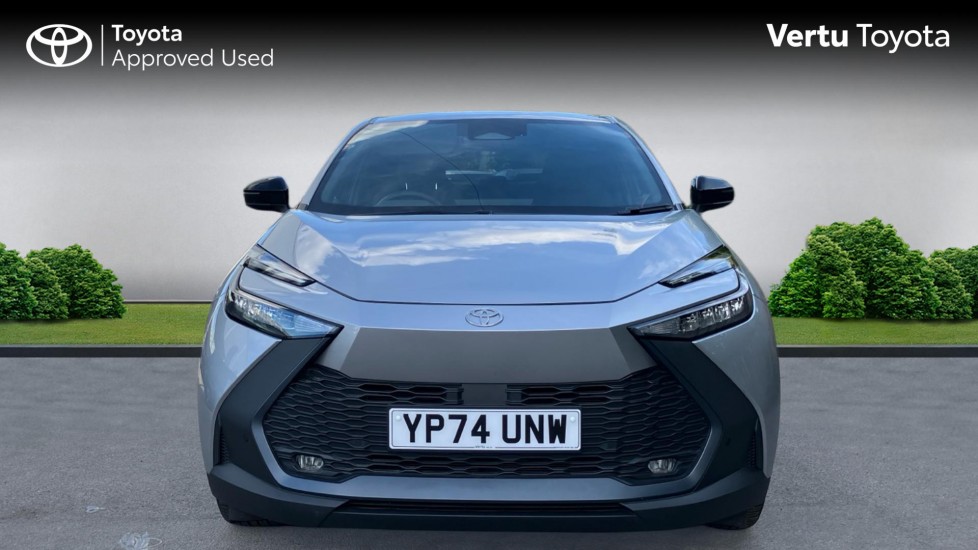 Toyota C-HR 2.0 PHEV Design 5dr CVT Hatchback - Image 22