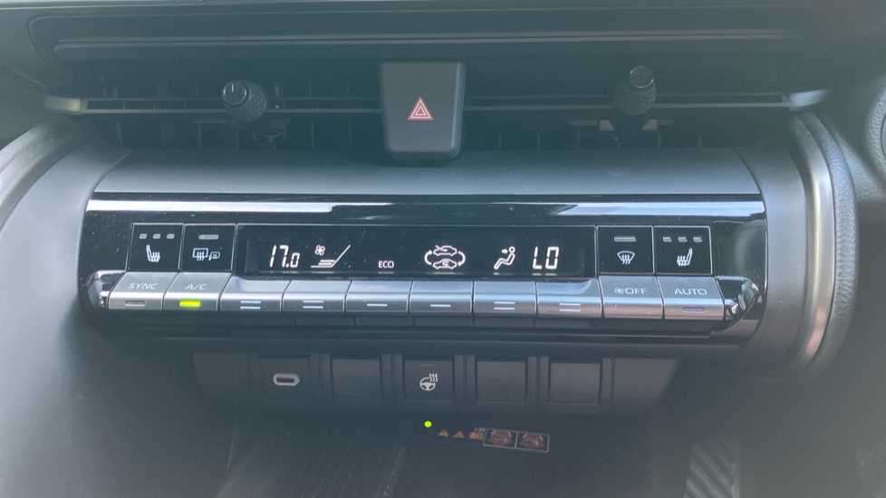 Toyota C-HR 2.0 PHEV Design 5dr CVT Hatchback - Image 33