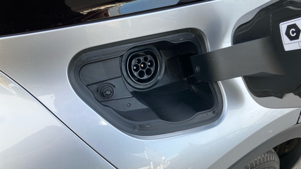 Toyota C-HR 2.0 PHEV Design 5dr CVT Hatchback - Image 35