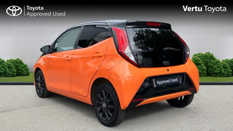 Toyota Aygo 1.0 VVT-i X-Cite 6 5dr Petrol Hatchback - Image 4
