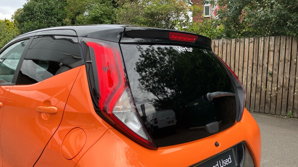 Toyota Aygo 1.0 VVT-i X-Cite 6 5dr Petrol Hatchback - Image 21