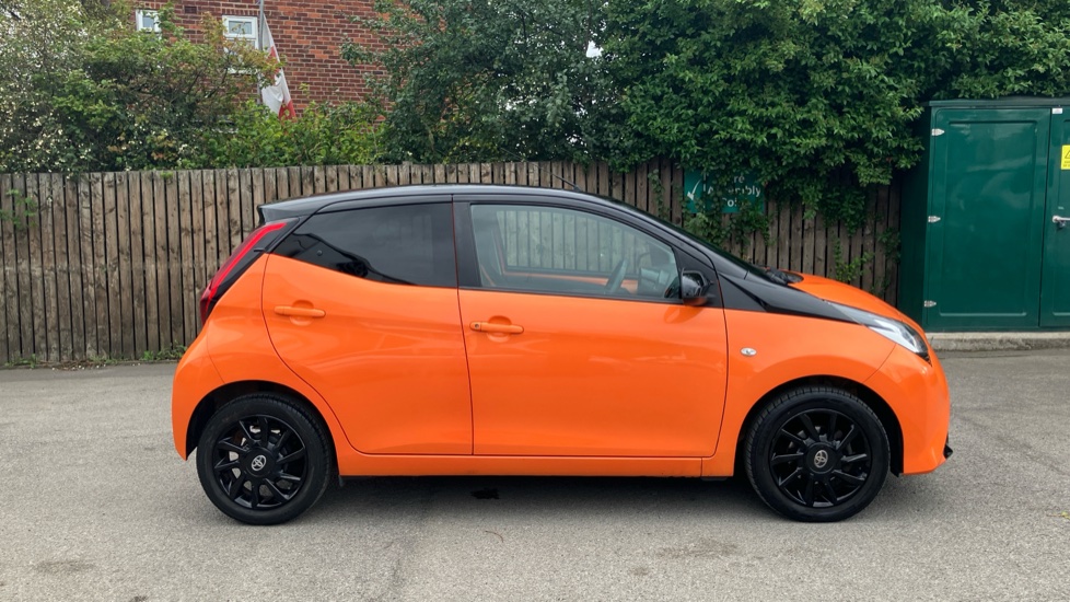 Toyota Aygo 1.0 VVT-i X-Cite 6 5dr Petrol Hatchback - Image 23