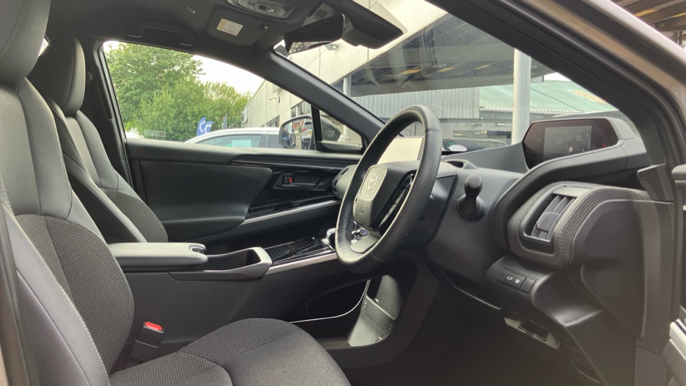 Toyota bZ4X 150kW Motion 71.4kWh 5dr Auto [11kW] Electric Hatchback - Image 12