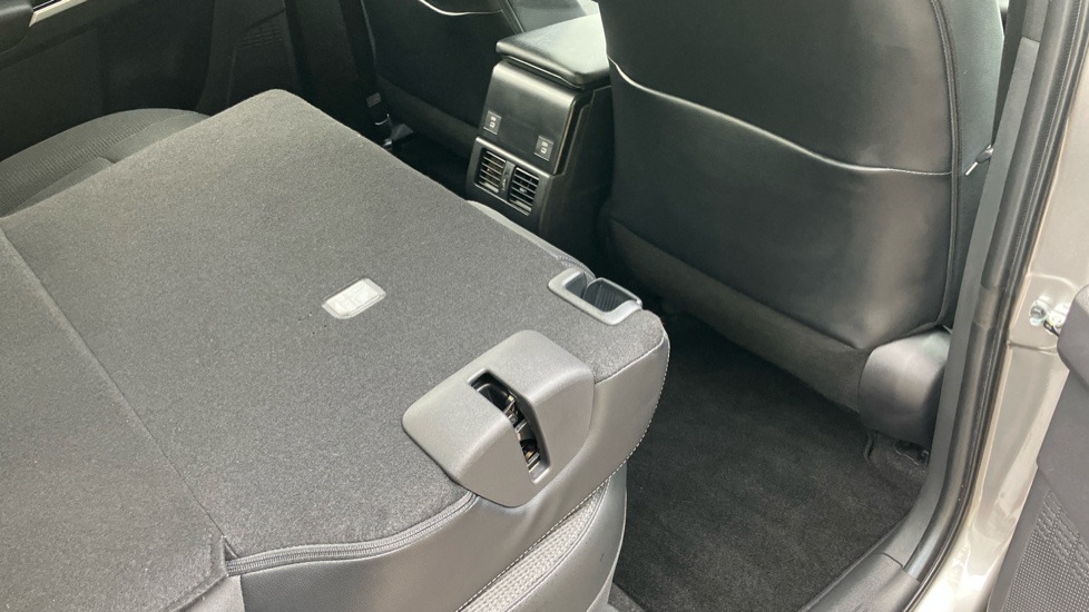 Toyota bZ4X 150kW Motion 71.4kWh 5dr Auto [11kW] Electric Hatchback - Image 18
