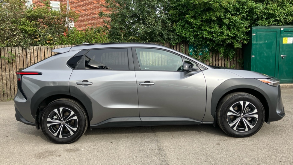 Toyota bZ4X 150kW Motion 71.4kWh 5dr Auto [11kW] Electric Hatchback - Image 23