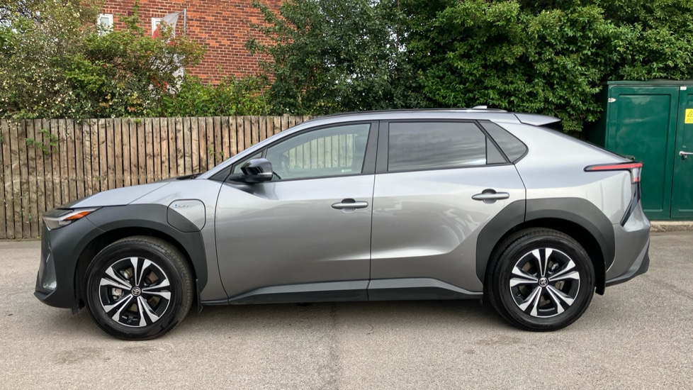 Toyota bZ4X 150kW Motion 71.4kWh 5dr Auto [11kW] Electric Hatchback - Image 24
