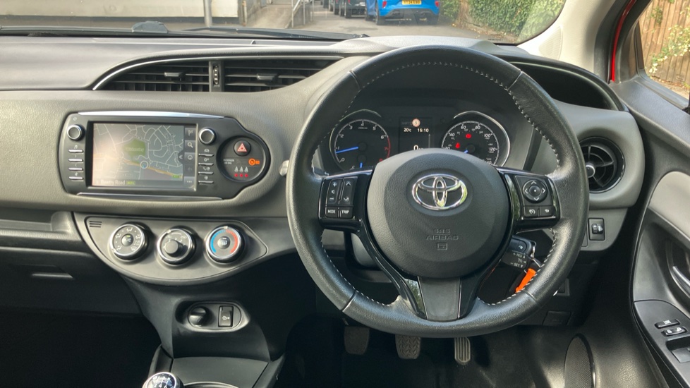 Toyota Yaris 1.5 VVT-i Icon Tech 5dr Petrol Hatchback - Image 10