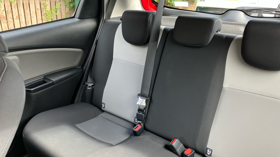 Toyota Yaris 1.5 VVT-i Icon Tech 5dr Petrol Hatchback - Image 36