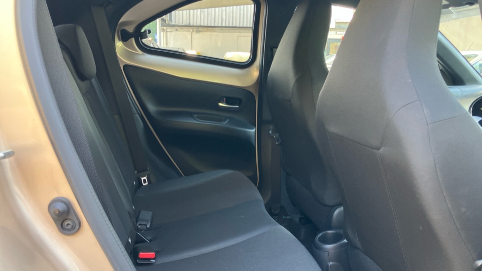 Toyota Aygo X 1.0 VVT-i Exclusive 5dr Petrol Hatchback - Image 8