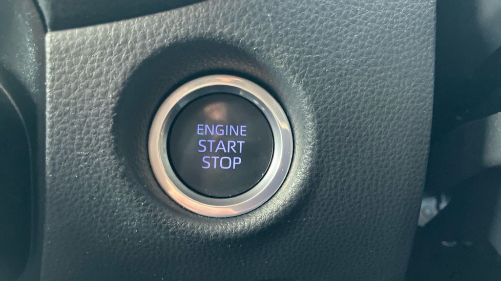 Toyota Aygo X 1.0 VVT-i Exclusive 5dr Petrol Hatchback - Image 16