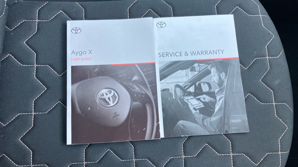 Toyota Aygo X 1.0 VVT-i Exclusive 5dr Petrol Hatchback - Image 27