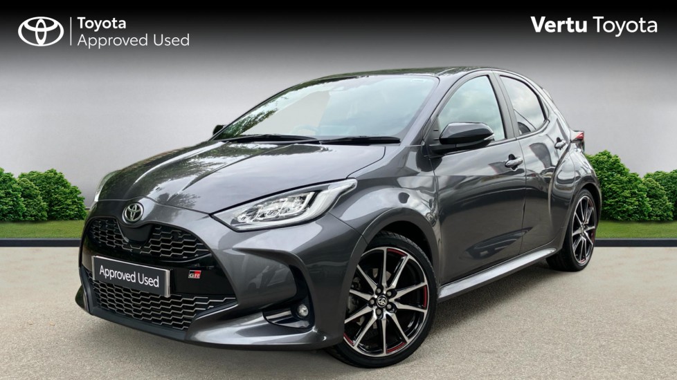 Toyota Yaris 1.5 Hybrid GR Sport 5dr CVT Hybrid Hatchback - Image 3