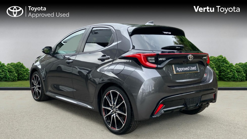 Toyota Yaris 1.5 Hybrid GR Sport 5dr CVT Hybrid Hatchback - Image 4