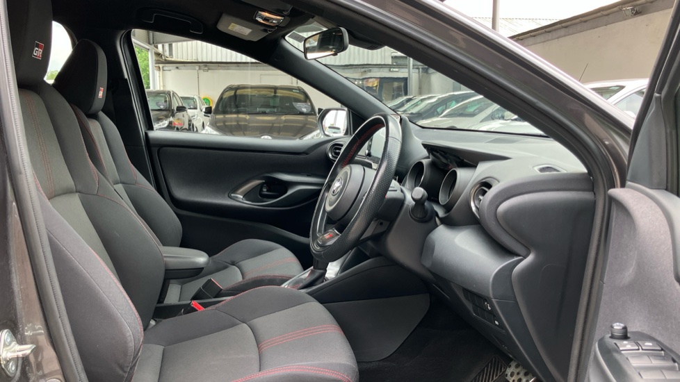Toyota Yaris 1.5 Hybrid GR Sport 5dr CVT Hybrid Hatchback - Image 12
