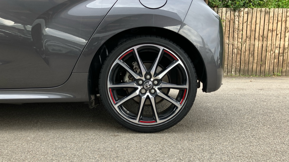 Toyota Yaris 1.5 Hybrid GR Sport 5dr CVT Hybrid Hatchback - Image 25