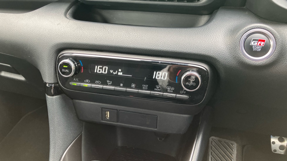 Toyota Yaris 1.5 Hybrid GR Sport 5dr CVT Hybrid Hatchback - Image 34