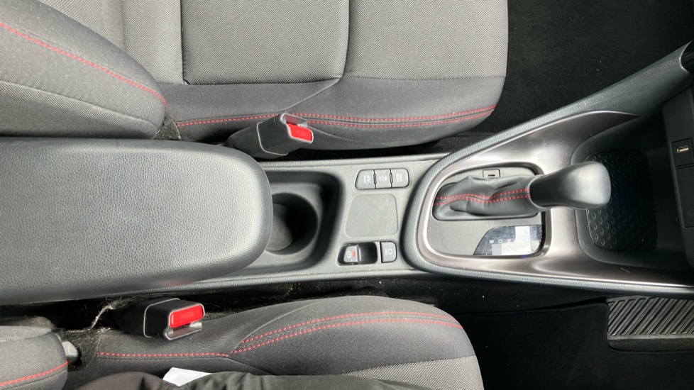 Toyota Yaris 1.5 Hybrid GR Sport 5dr CVT Hybrid Hatchback - Image 46