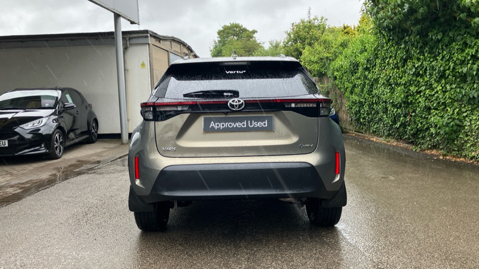 Toyota Yaris Cross 1.5 Hybrid Design 5dr CVT Hybrid Estate - Image 26