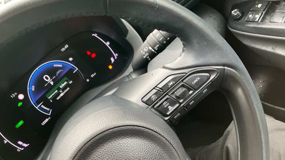 Toyota Yaris Cross 1.5 Hybrid Design 5dr CVT Hybrid Estate - Image 34