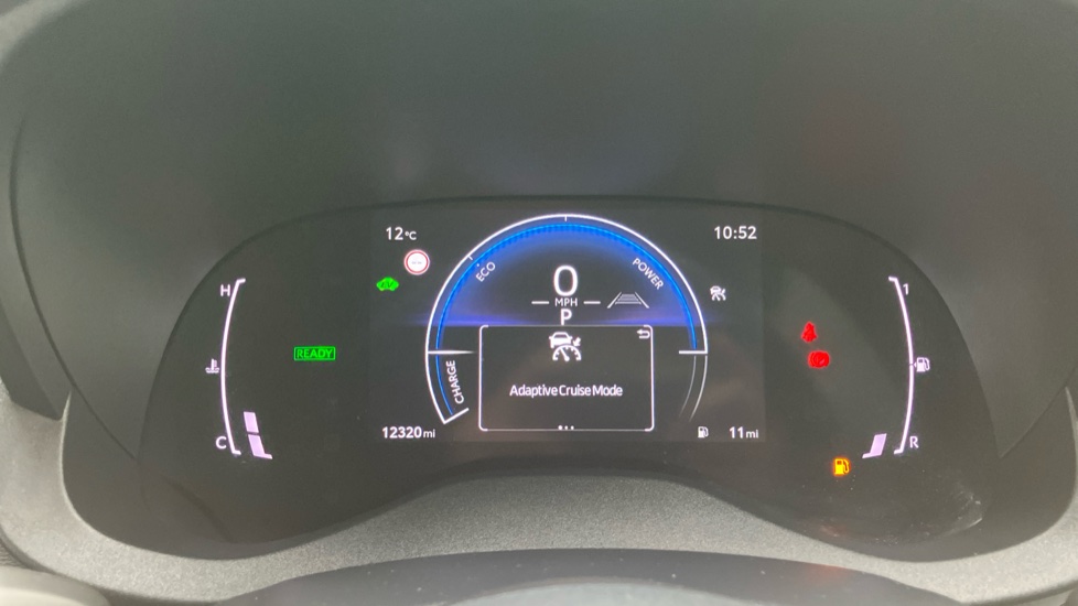 Toyota Yaris Cross 1.5 Hybrid Design 5dr CVT Hybrid Estate - Image 44