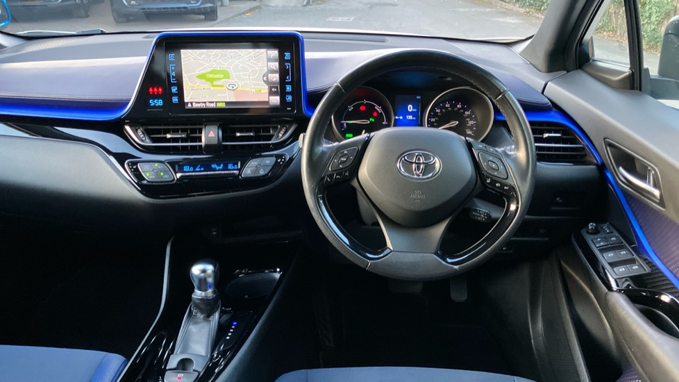 Toyota C-HR 1.8 Hybrid Dynamic 5dr CVT Hybrid Hatchback - Image 7