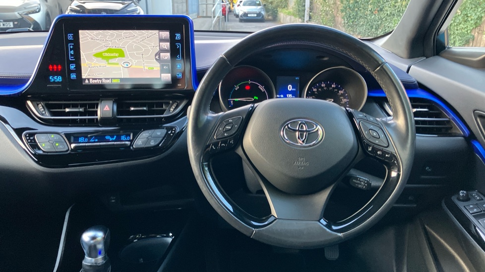 Toyota C-HR 1.8 Hybrid Dynamic 5dr CVT Hybrid Hatchback - Image 10