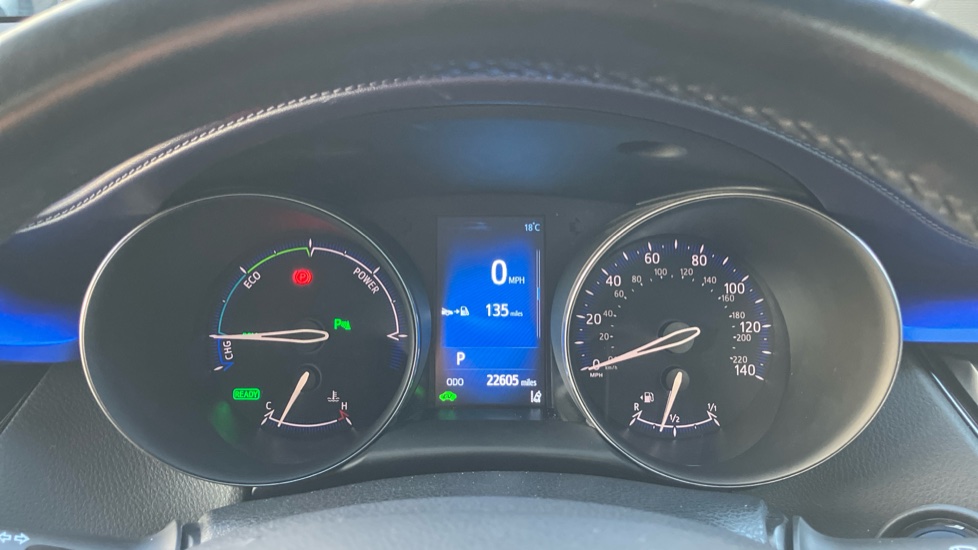 Toyota C-HR 1.8 Hybrid Dynamic 5dr CVT Hybrid Hatchback - Image 11