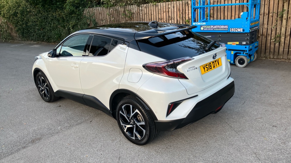 Toyota C-HR 1.8 Hybrid Dynamic 5dr CVT Hybrid Hatchback - Image 33