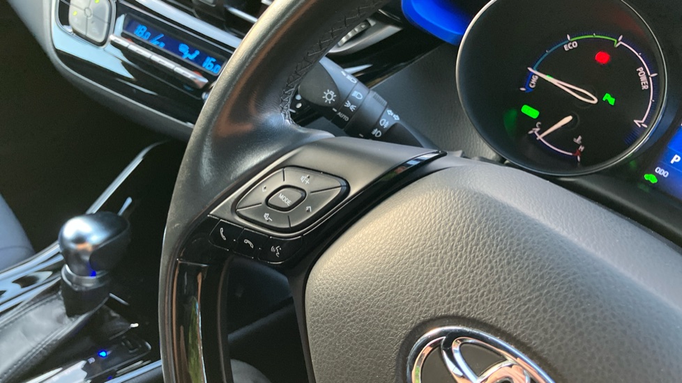 Toyota C-HR 1.8 Hybrid Dynamic 5dr CVT Hybrid Hatchback - Image 34