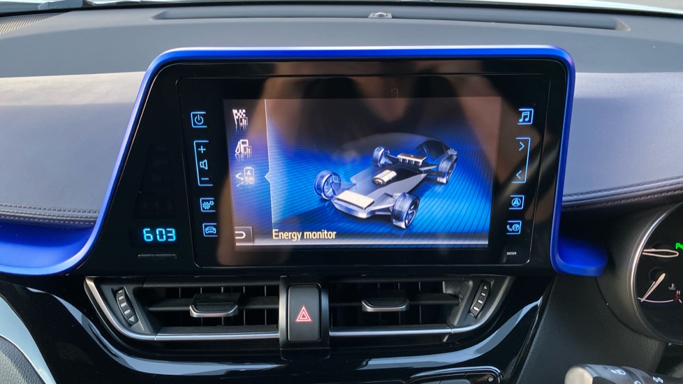 Toyota C-HR 1.8 Hybrid Dynamic 5dr CVT Hybrid Hatchback - Image 40