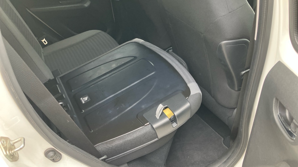 Toyota Aygo 1.0 VVT-i X-Plore 5dr Petrol Hatchback - Image 18