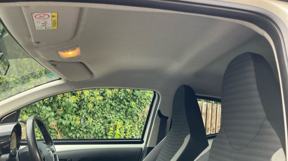 Toyota Aygo 1.0 VVT-i X-Plore 5dr Petrol Hatchback - Image 19