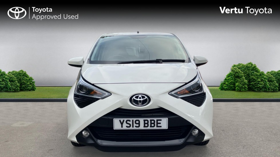 Toyota Aygo 1.0 VVT-i X-Plore 5dr Petrol Hatchback - Image 22