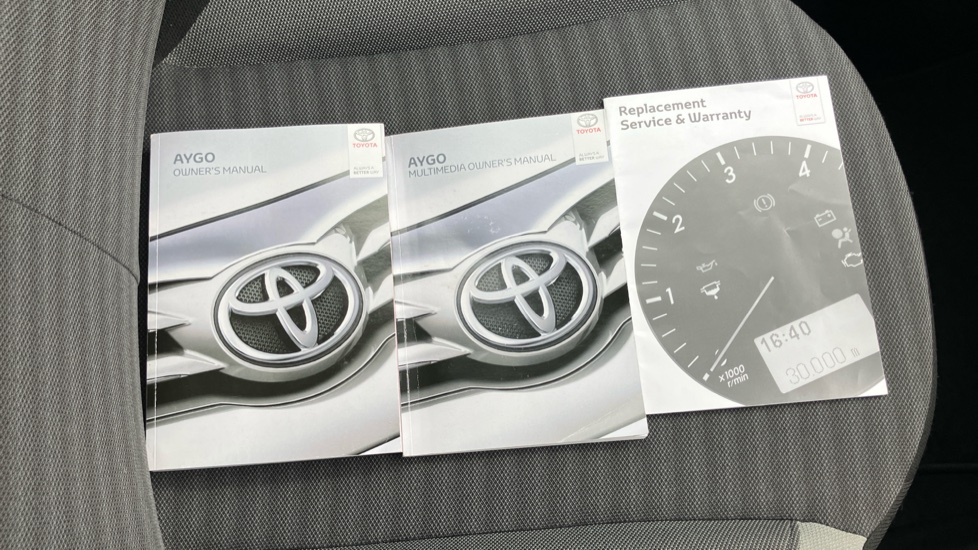 Toyota Aygo 1.0 VVT-i X-Plore 5dr Petrol Hatchback - Image 27