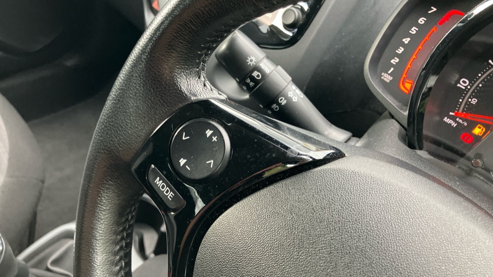 Toyota Aygo 1.0 VVT-i X-Plore 5dr Petrol Hatchback - Image 33