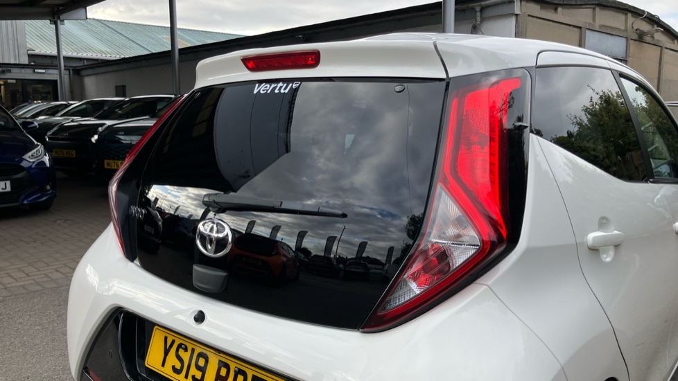 Toyota Aygo 1.0 VVT-i X-Plore 5dr Petrol Hatchback - Image 37