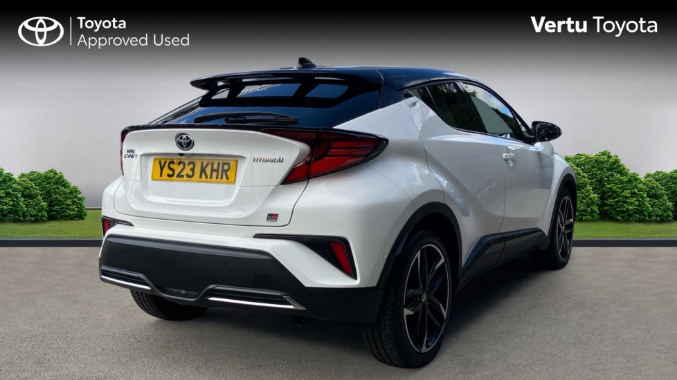 Toyota C-HR 1.8 Hybrid GR Sport 5dr CVT Hybrid Hatchback - Image 2