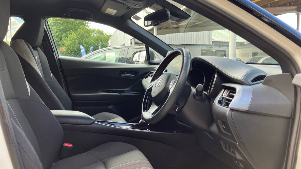 Toyota C-HR 1.8 Hybrid GR Sport 5dr CVT Hybrid Hatchback - Image 12