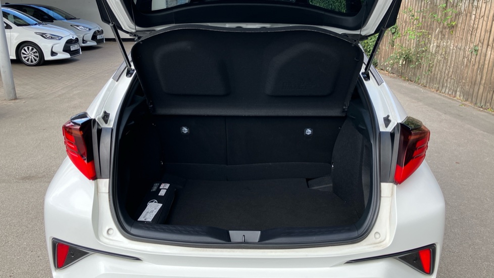 Toyota C-HR 1.8 Hybrid GR Sport 5dr CVT Hybrid Hatchback - Image 13