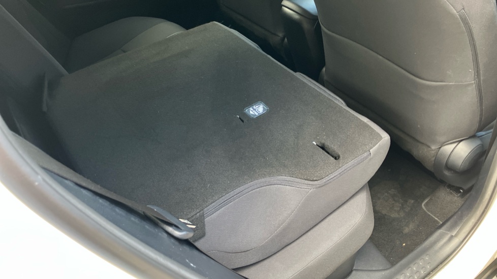 Toyota C-HR 1.8 Hybrid GR Sport 5dr CVT Hybrid Hatchback - Image 18