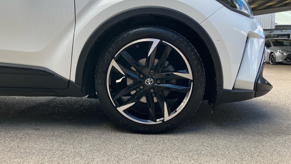 Toyota C-HR 1.8 Hybrid GR Sport 5dr CVT Hybrid Hatchback - Image 25