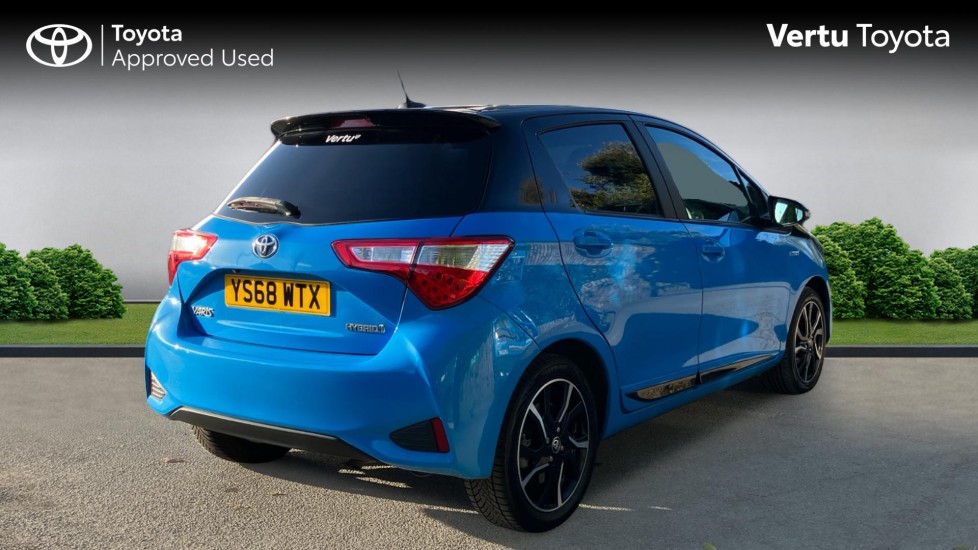 Toyota Yaris 1.5 VVT-i Y20 5dr CVT [Bi-tone] Petrol Hatchback - Image 2