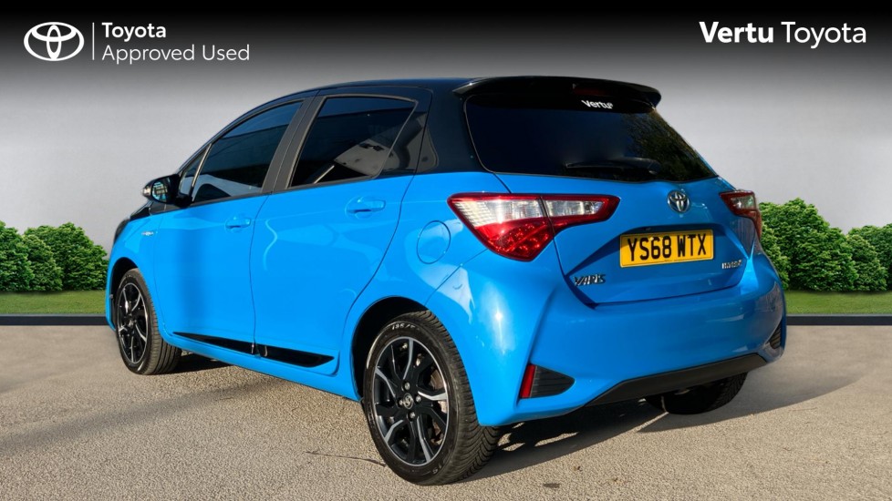 Toyota Yaris 1.5 VVT-i Y20 5dr CVT [Bi-tone] Petrol Hatchback - Image 4