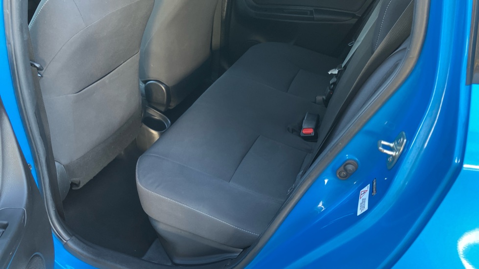 Toyota Yaris 1.5 VVT-i Y20 5dr CVT [Bi-tone] Petrol Hatchback - Image 14