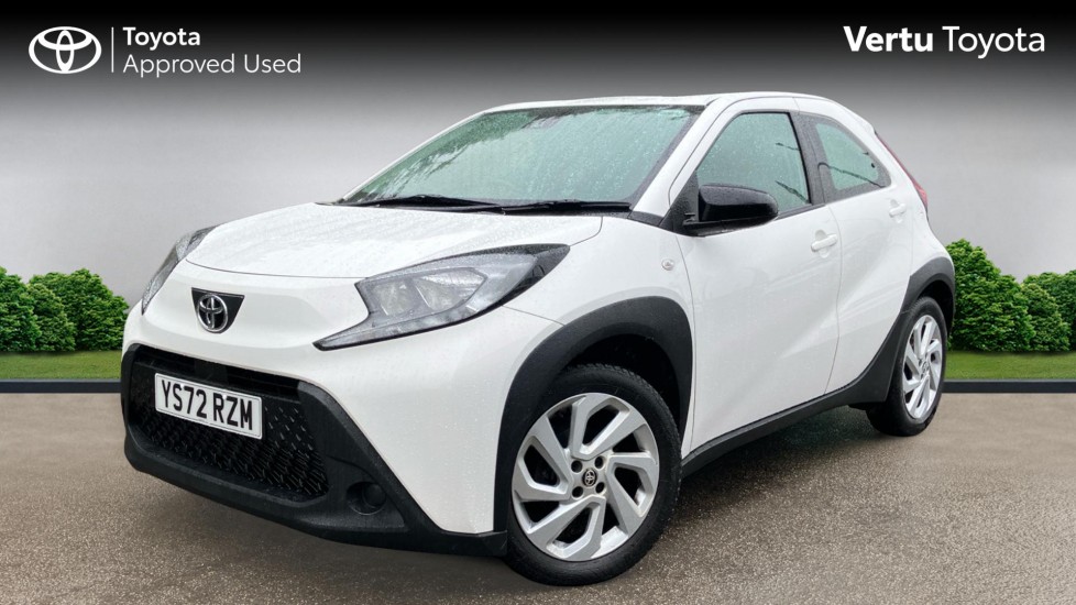 Toyota Aygo X 1.0 VVT-i Pure 5dr Petrol Hatchback - Image 3