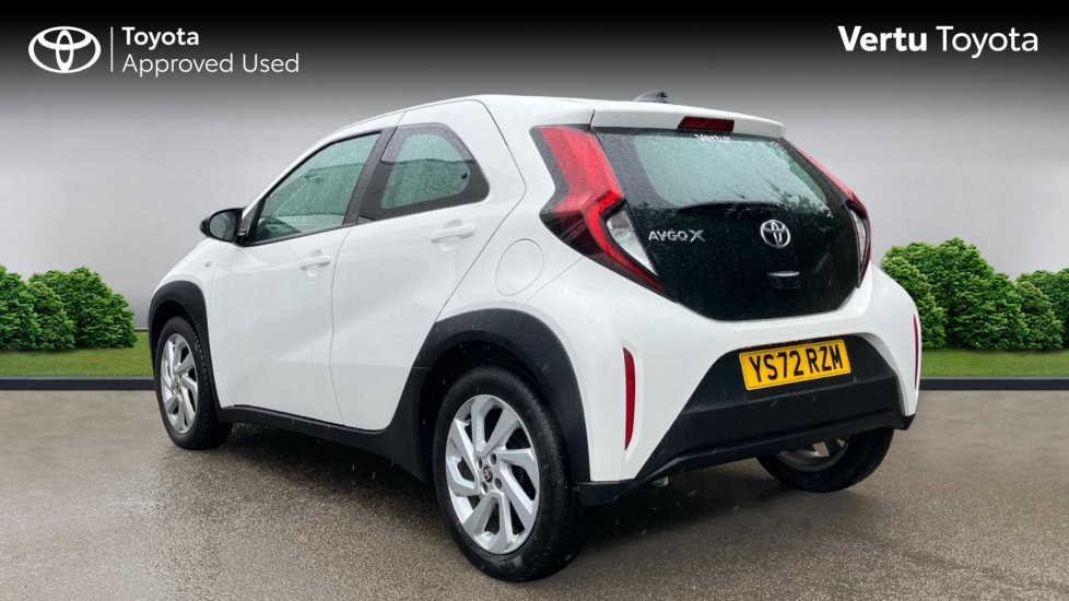 Toyota Aygo X 1.0 VVT-i Pure 5dr Petrol Hatchback - Image 4